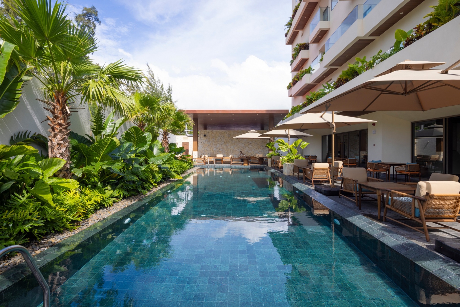 Iconic Long Hải Hotel